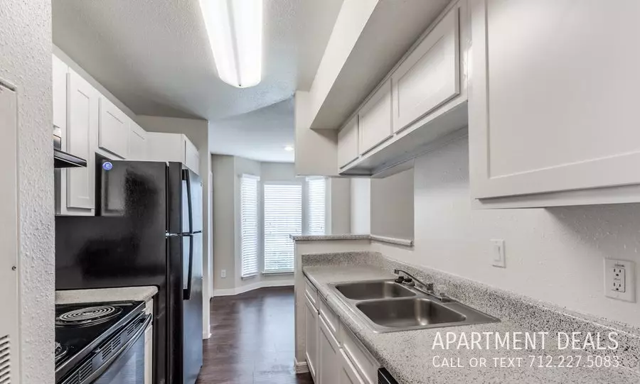 7006 Cook Road, Houston, TX 77072 photo 3