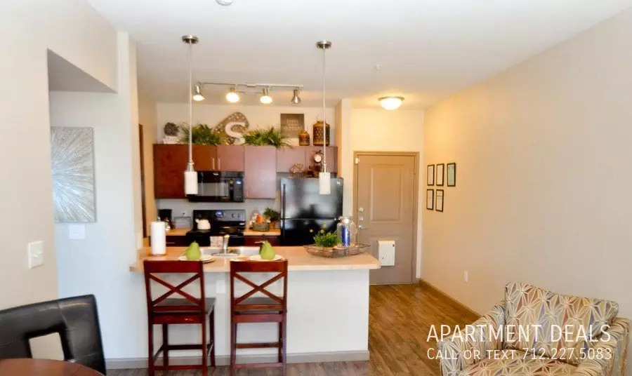 7026 Stuebner Airline Road, Houston, TX 77091 photo 2