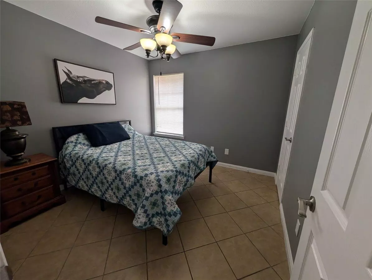 714 North Vista Drive, Houston, TX 77073 photo 2