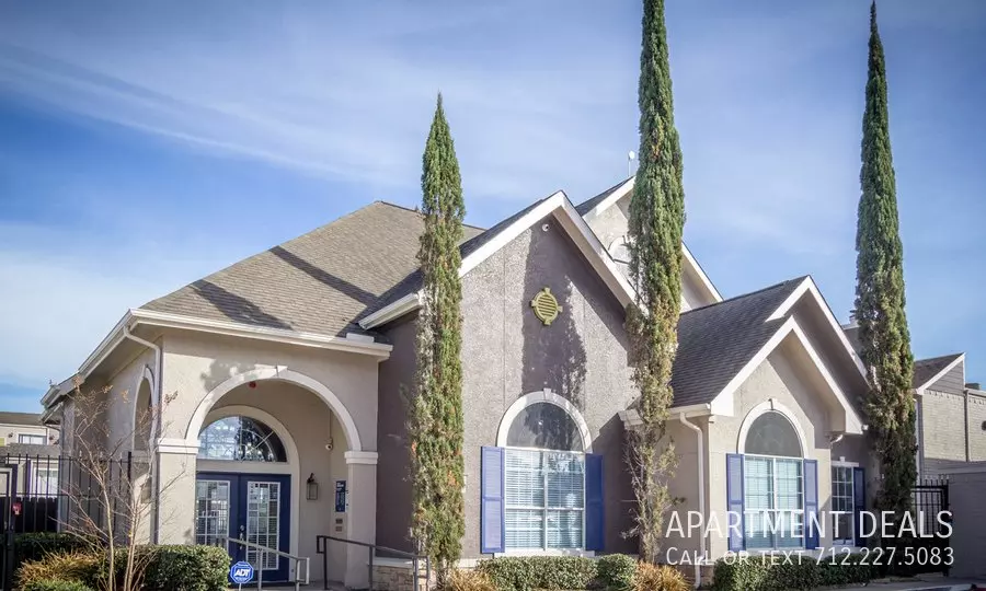 7211 Bellerive Drive, Houston, TX 77036 photo 3