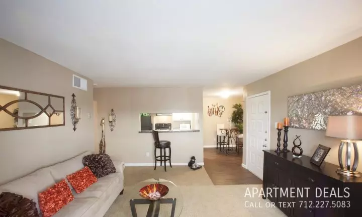 7506 Bellerive Drive, Houston, TX 77036 photo 2