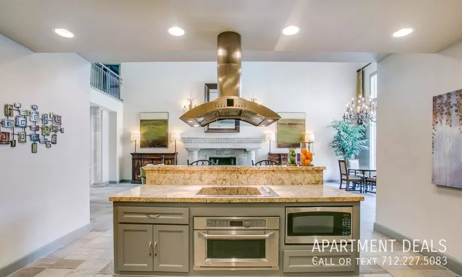7506 Kirby Drive, Houston, TX 77030 photo 2