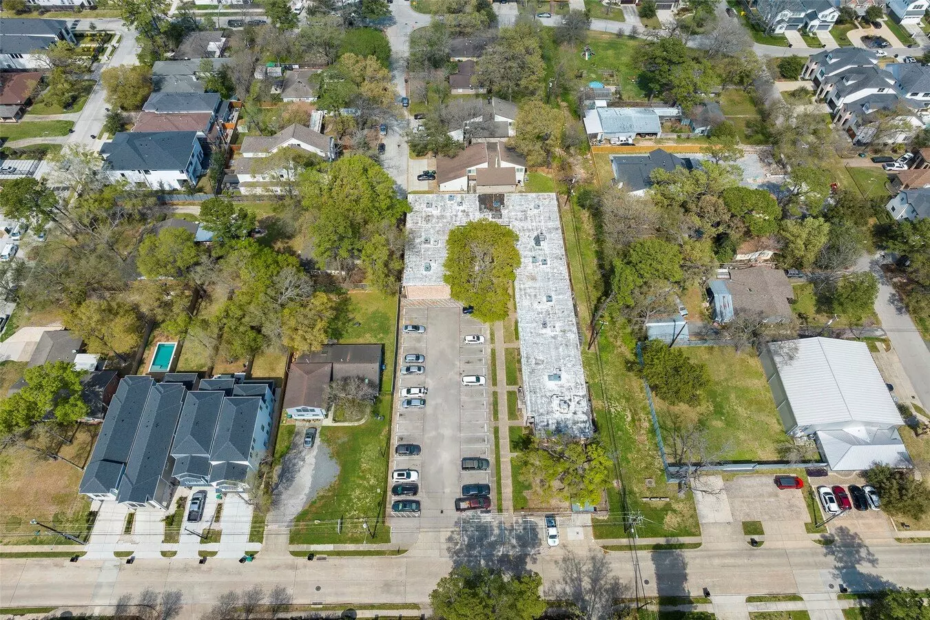 7510 Shadyvilla Lane, Houston, TX 77055 photo 3