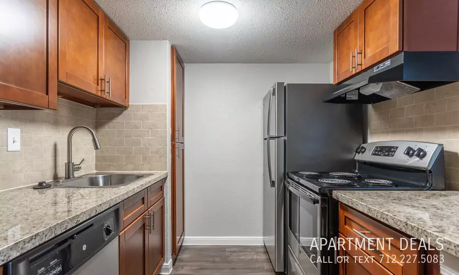 7581 Office City Drive, Houston, TX 77012 photo 4