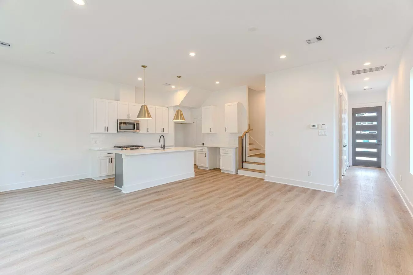 7628 Inwood Hls Ln photo 2