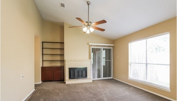 7631 Brookleaf Dr photo 3