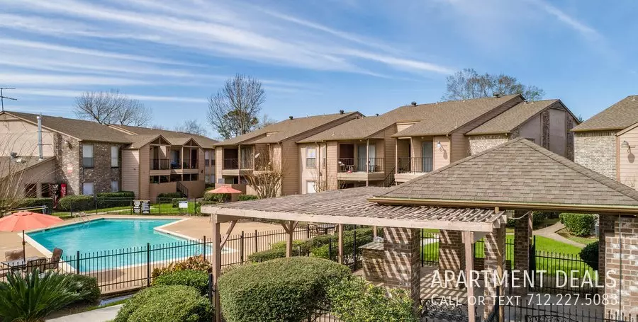 7706 West Airport Boulevard, Houston, TX 77071 photo 4