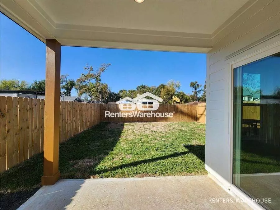 7817 Beckley Street, Houston, TX 77088 photo 2