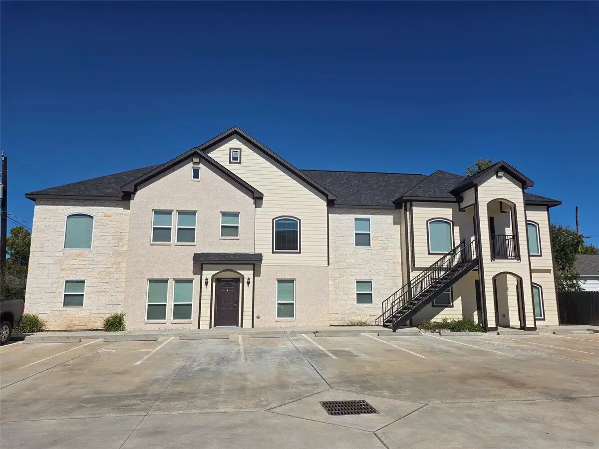 7823 Gladstone Street, Houston, TX 77051 photo 2