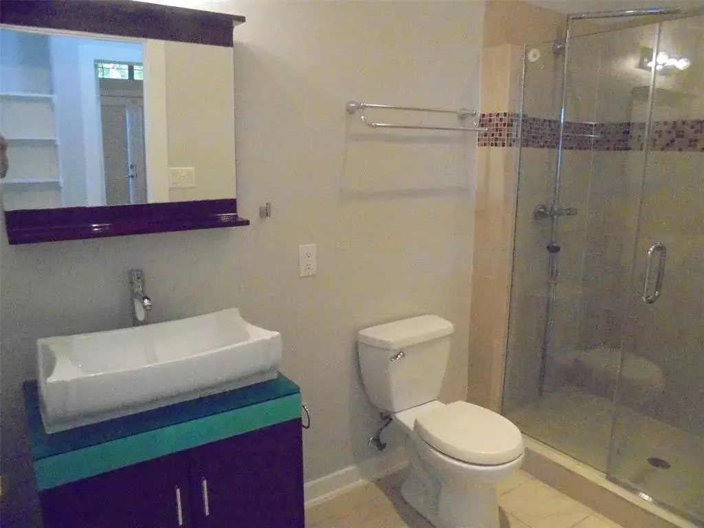 806 Jackson Hill Street, Houston, TX 77007 photo 4