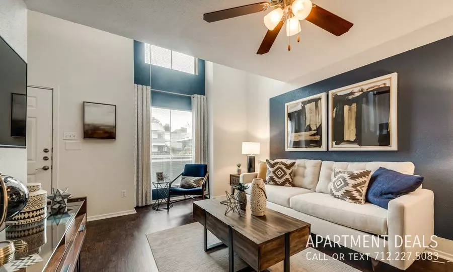 8168 Richmond Avenue, Houston, TX 77063 photo 4