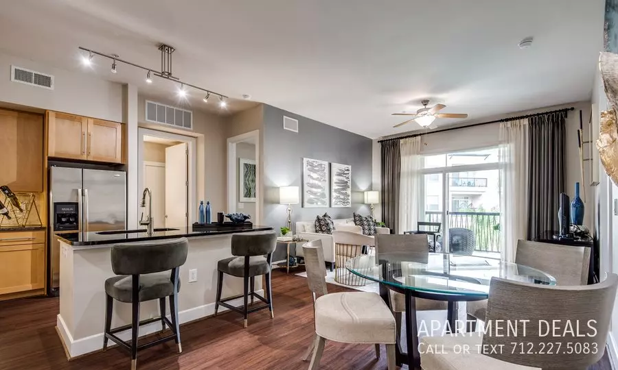817 Citycentre Way, Houston, TX 77024 photo 4