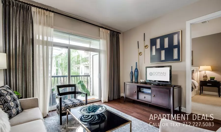 817 Citycentre Way, Houston, TX 77024 photo 2