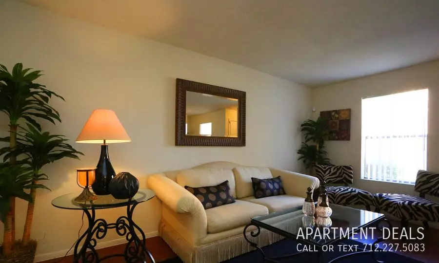 8207 West Bellfort Avenue, Houston, TX 77071 photo 4