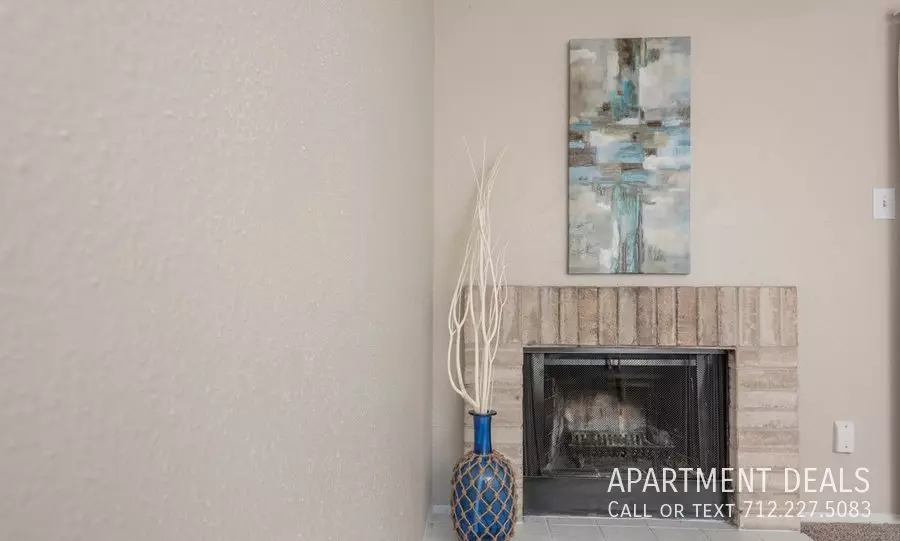 8261 Sunbury Lane, Houston, TX 77095 photo 4