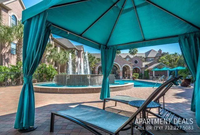 8389 El Mundo Street, Houston, TX 77054 photo 2