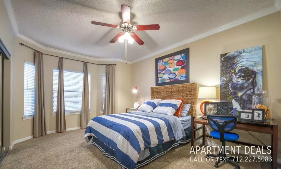 8389 El Mundo Street, Houston, TX 77054 photo 3