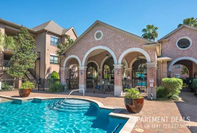 8389 El Mundo Street, Houston, TX 77054 photo 5