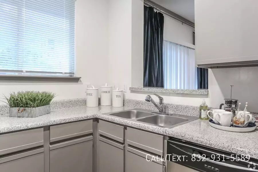8401 Almeda Road, Houston, TX 77054 photo 4