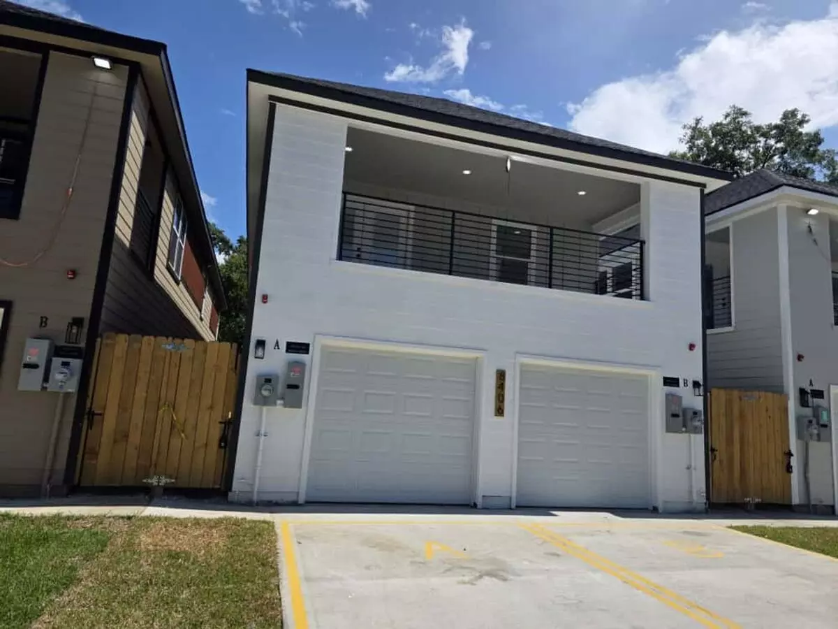 8406 De Priest St Unit A photo 2