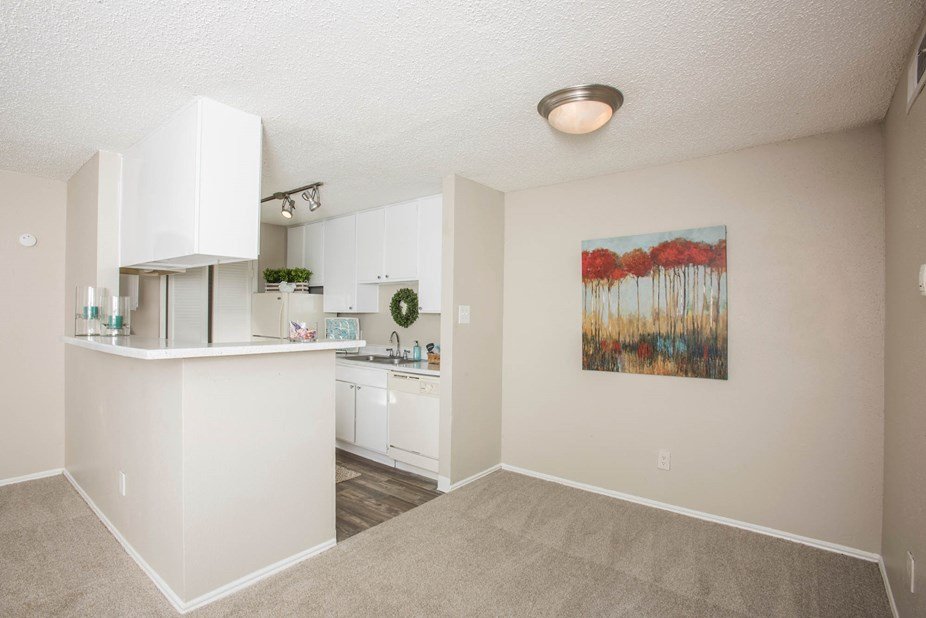Peppermill Place Apartments photo 4