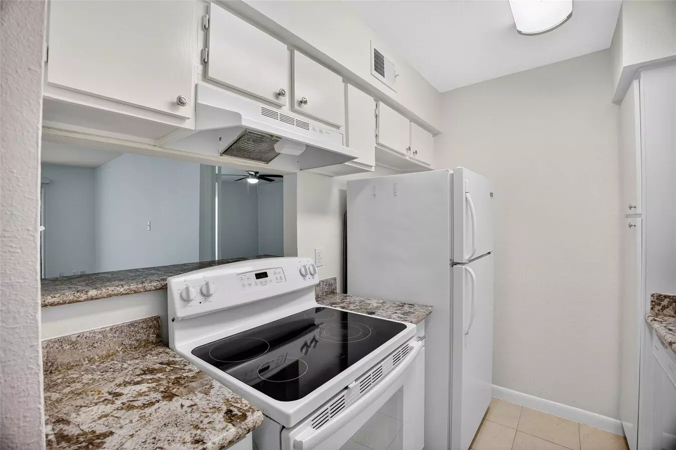 8527 Hearth Drive, Houston, TX 77054 photo 3