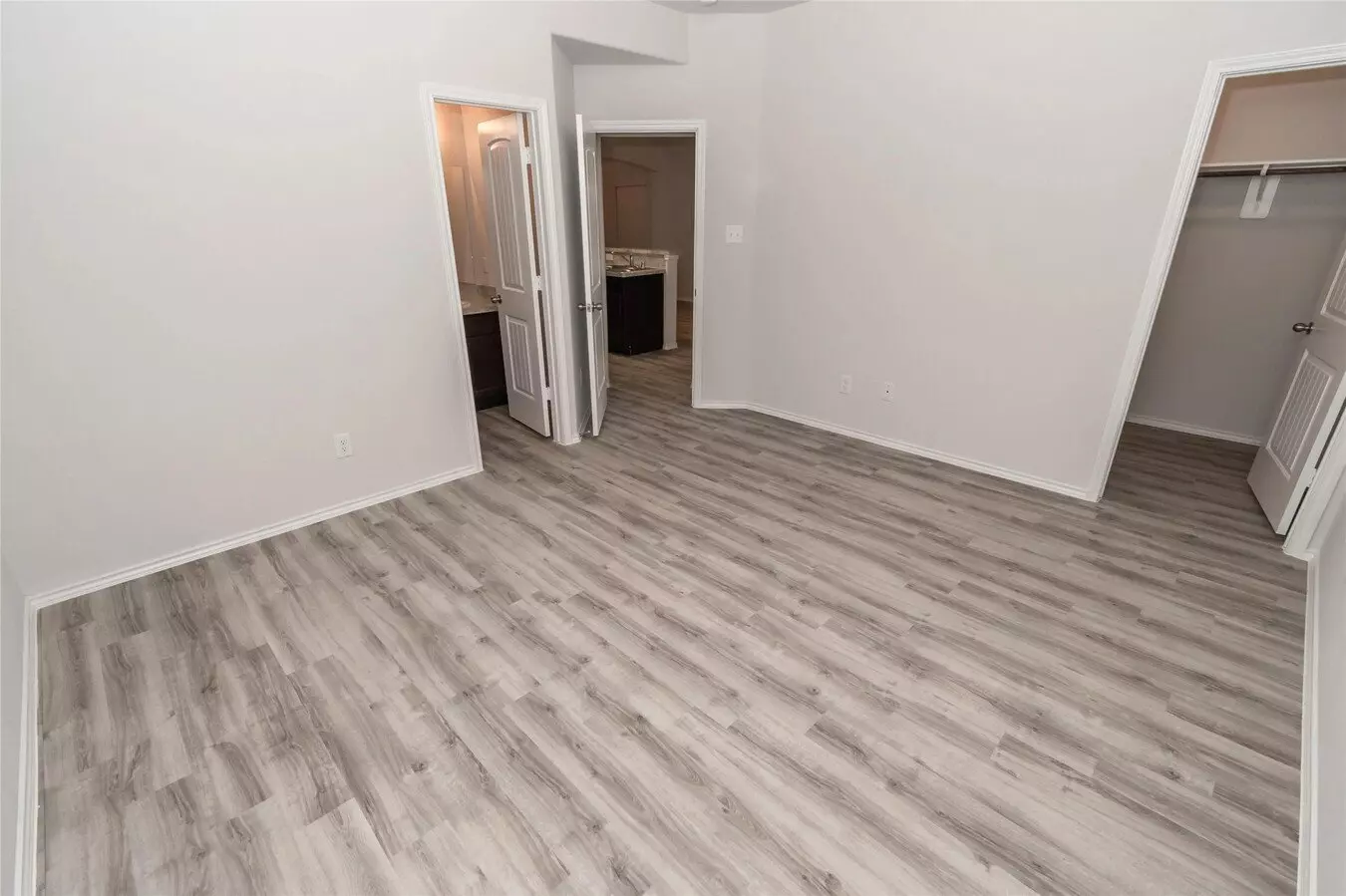 8602 Wilkins Oaks Drive, Houston, TX 77028 photo 5