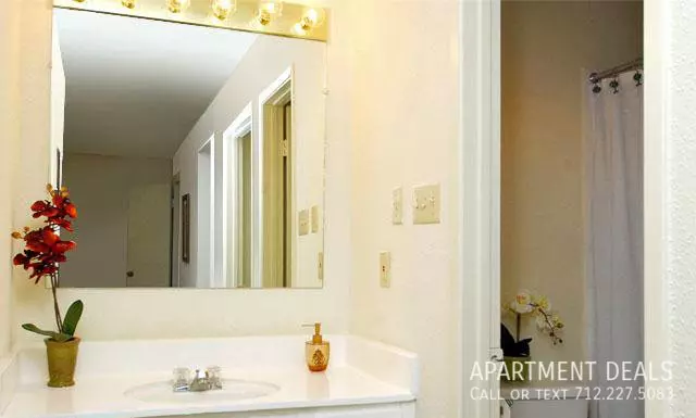 8629 Dover Street, Houston, TX 77061 photo 5