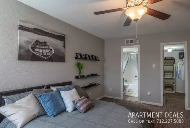 8707 Town Park Drive, Houston, TX 77036 photo 3