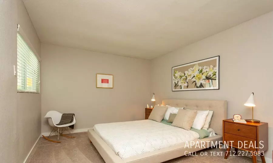 8793 Hammerly Boulevard, Houston, TX 77080 photo 5