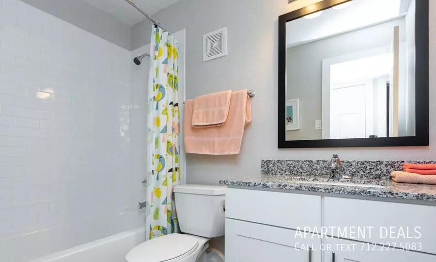 8793 Hammerly Boulevard, Houston, TX 77080 photo 2