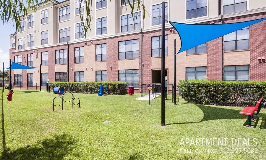 881 North Eldridge Parkway, Houston, TX 77079 photo 3