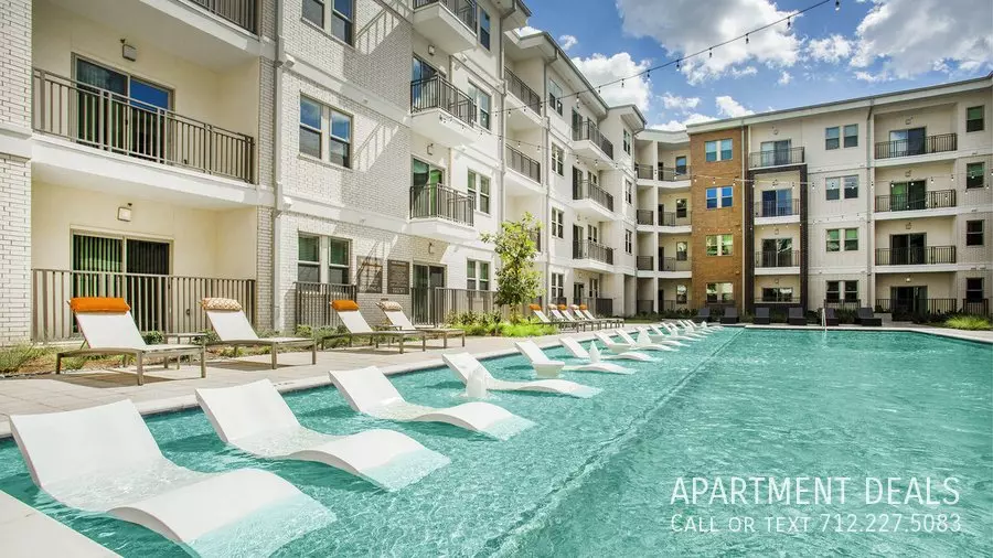 8826 Westheimer Road, Houston, TX 77063 photo 3