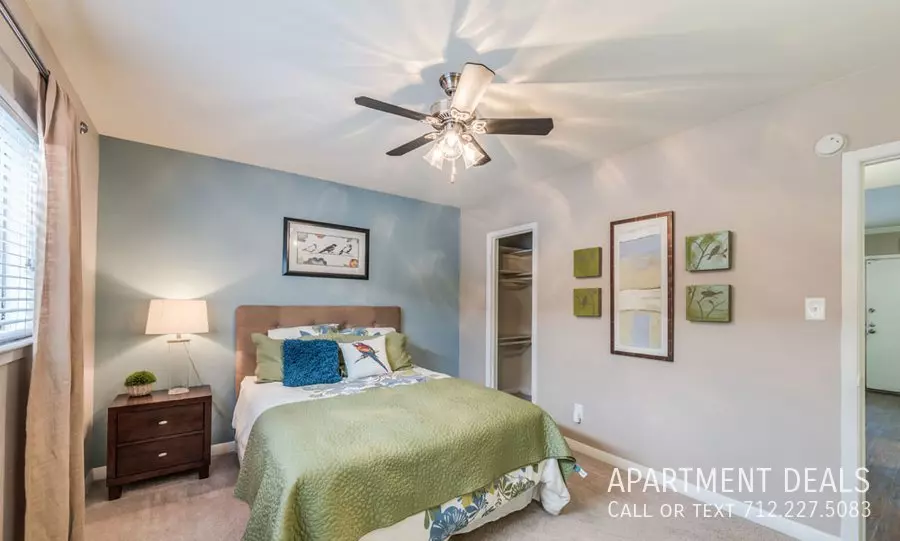 8907 Braesmont Drive, Houston, TX 77096 photo 5