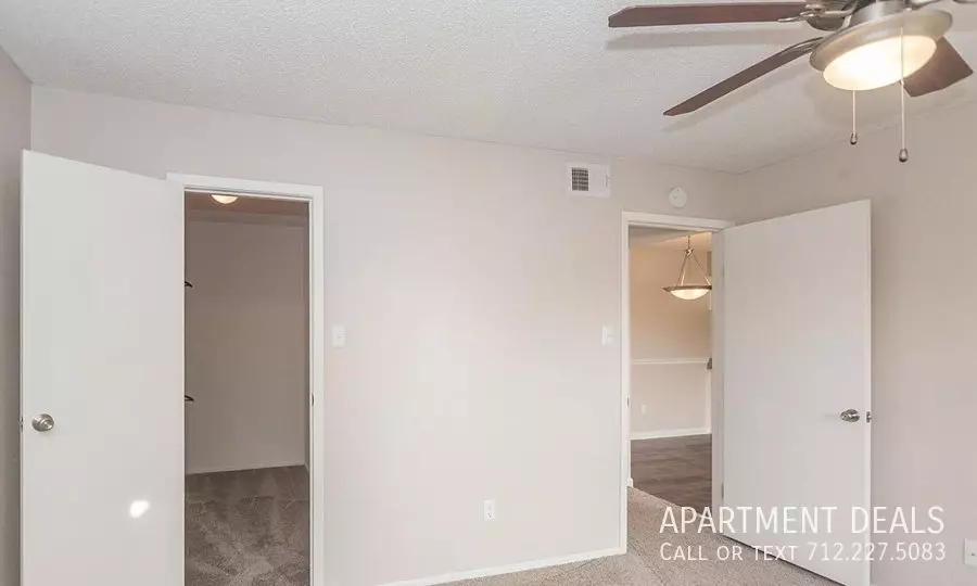 8907 Jones Road, Houston, TX 77065 photo 5