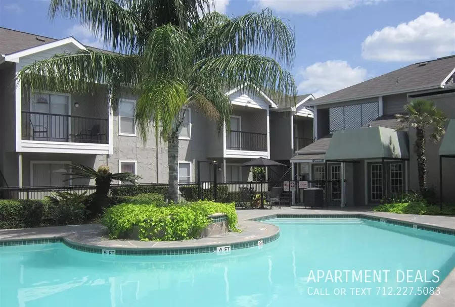 8996 Richmond Avenue, Houston, TX 77063 photo 3