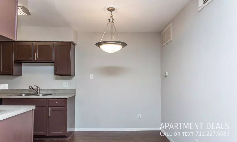 9007 Steeplepark Drive, Houston, TX 77065 photo 2
