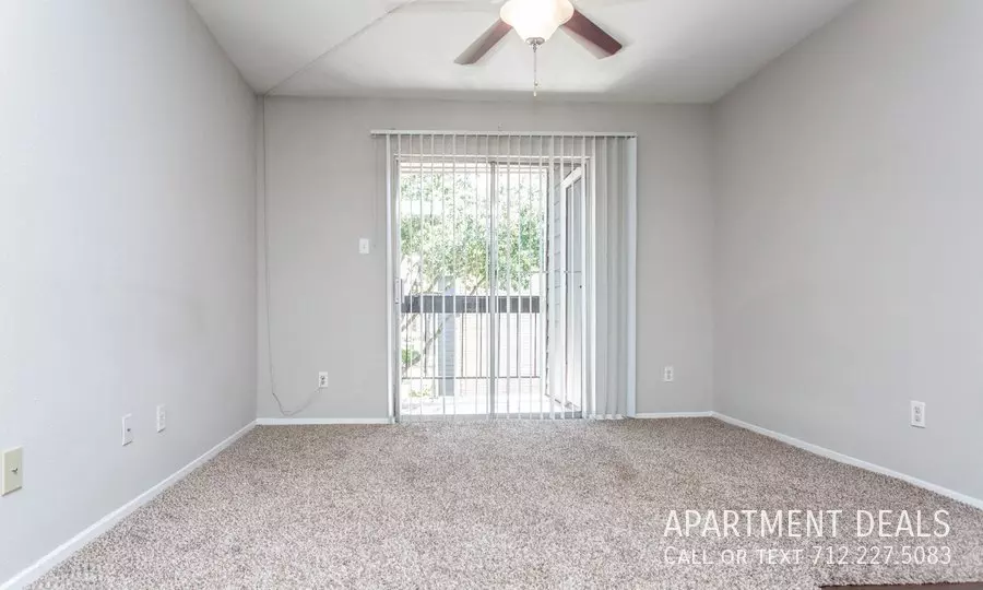 9007 Steeplepark Drive, Houston, TX 77065 photo 3