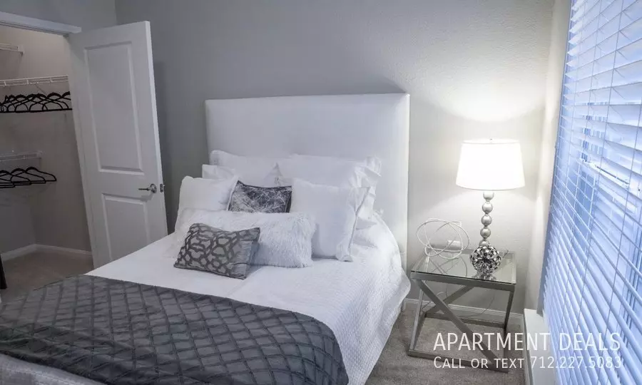 9106 Westheimer Road, Houston, TX 77063 photo 3
