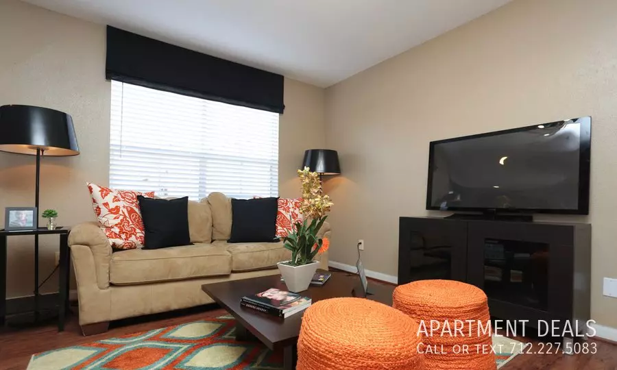 9308 Dairy View Ln photo 5