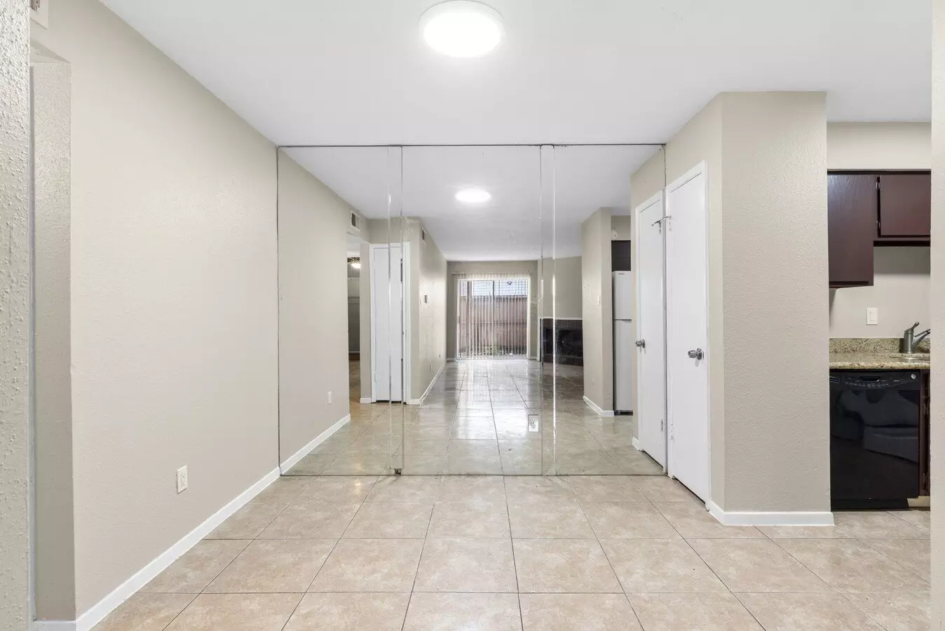 9350 Country Creek Drive, Houston, TX 77036 photo 5