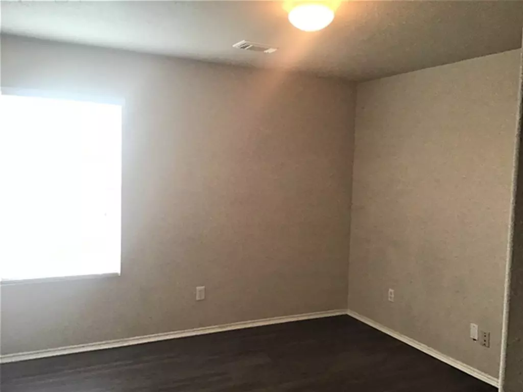 9530 Belleclaire Lane, Houston, TX 77044 photo 3