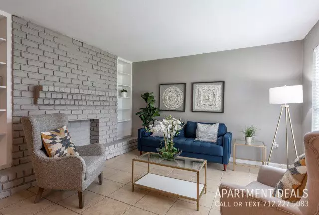 960 Villa De Matel Road, Houston, TX 77023 photo 2