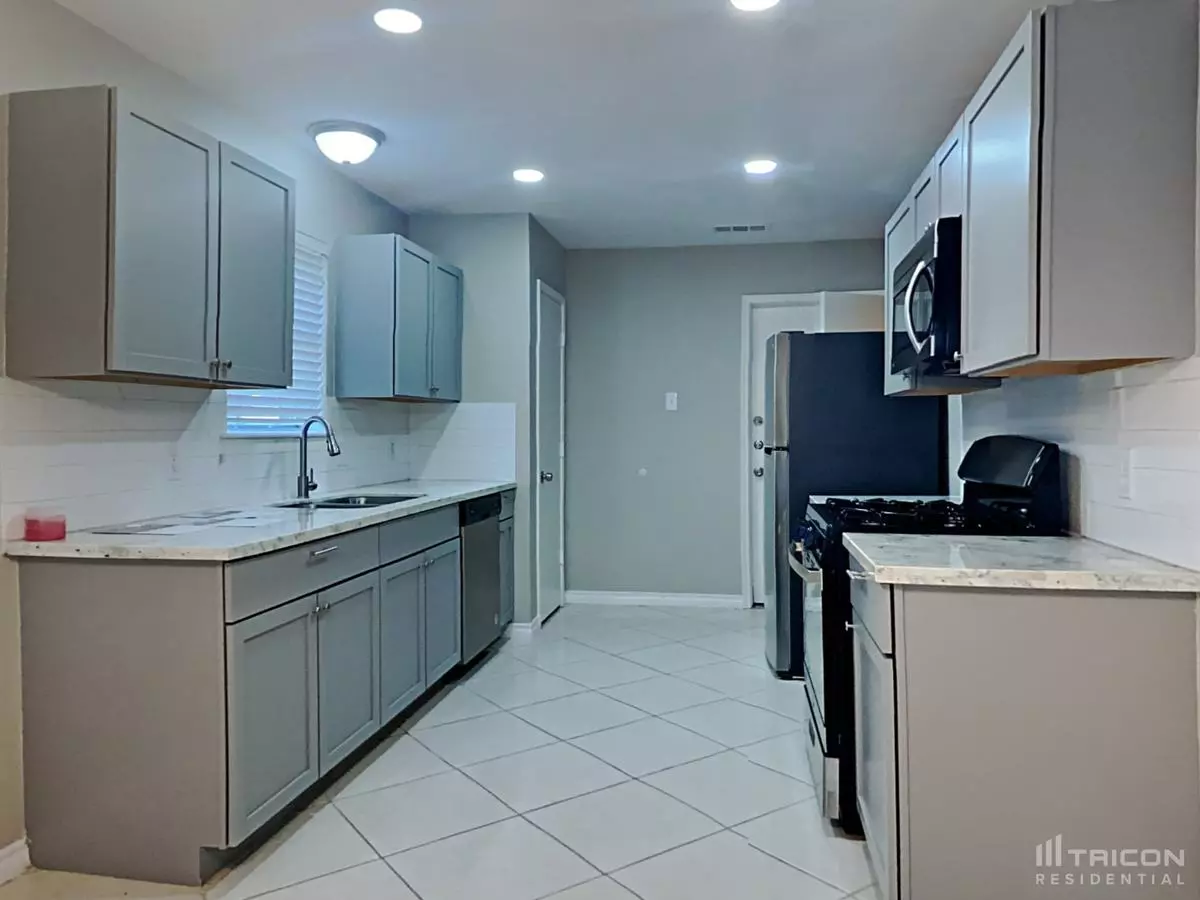 9746 Phil Halstead Drive, Houston, TX 77086 photo 5
