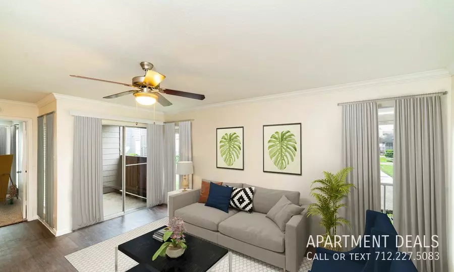 9761 Court Glen Drive, Houston, TX 77099 photo 3