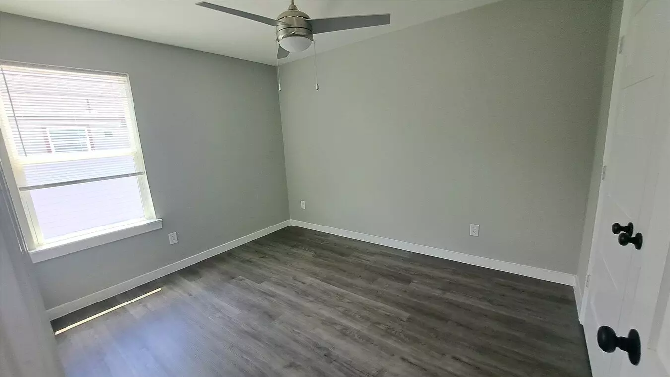 9806 Fillmore Street, Houston, TX 77029 photo 4