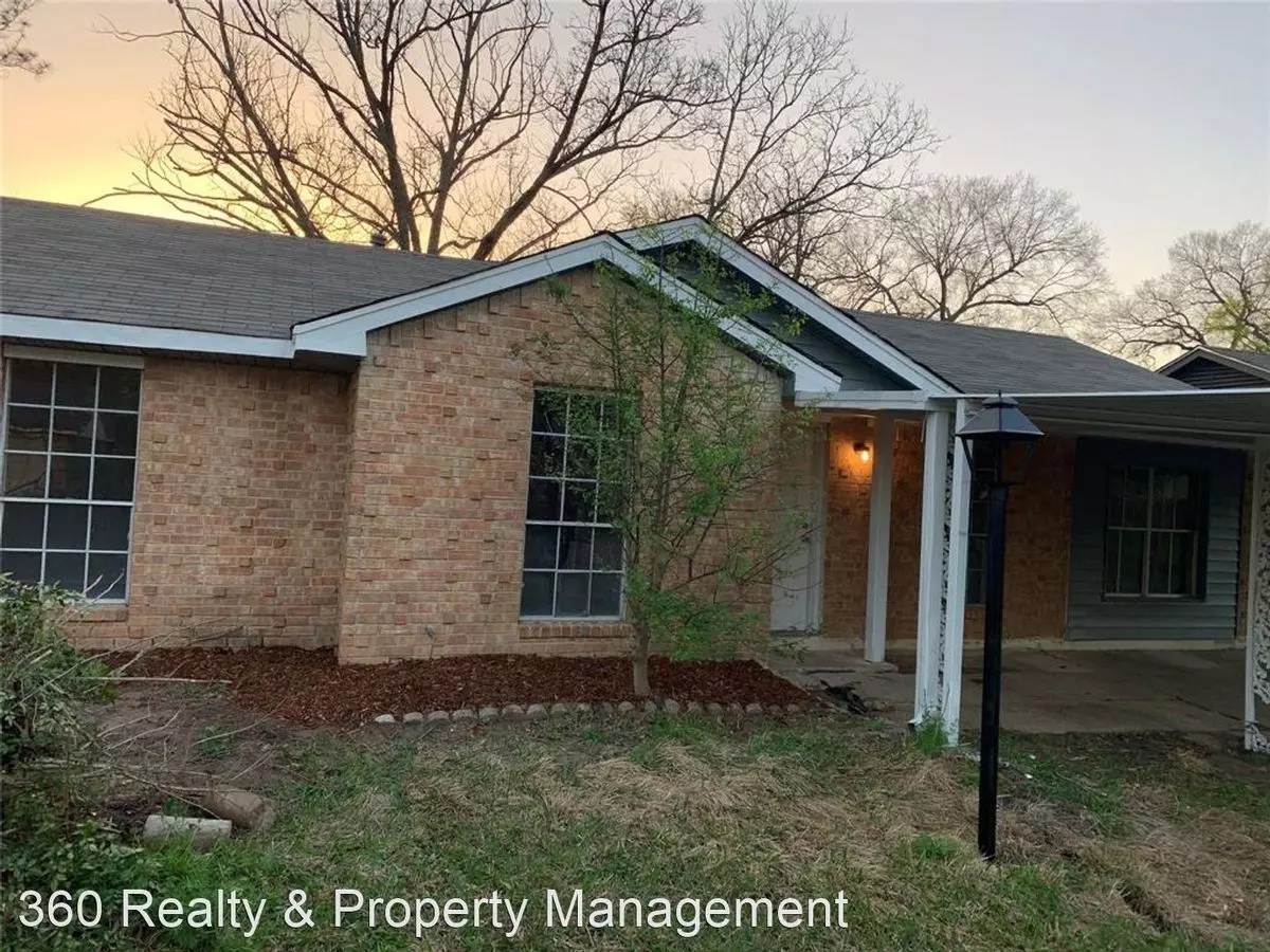 9807 Denning Drive, Houston, TX 77078 photo 3
