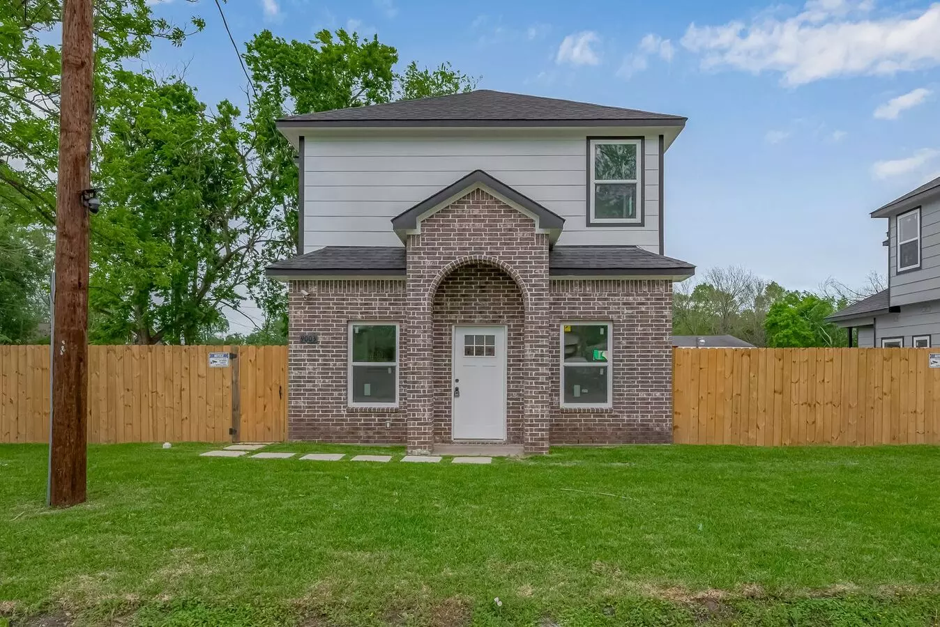 9005 Hilda Street, Houston, TX 77033 photo 2