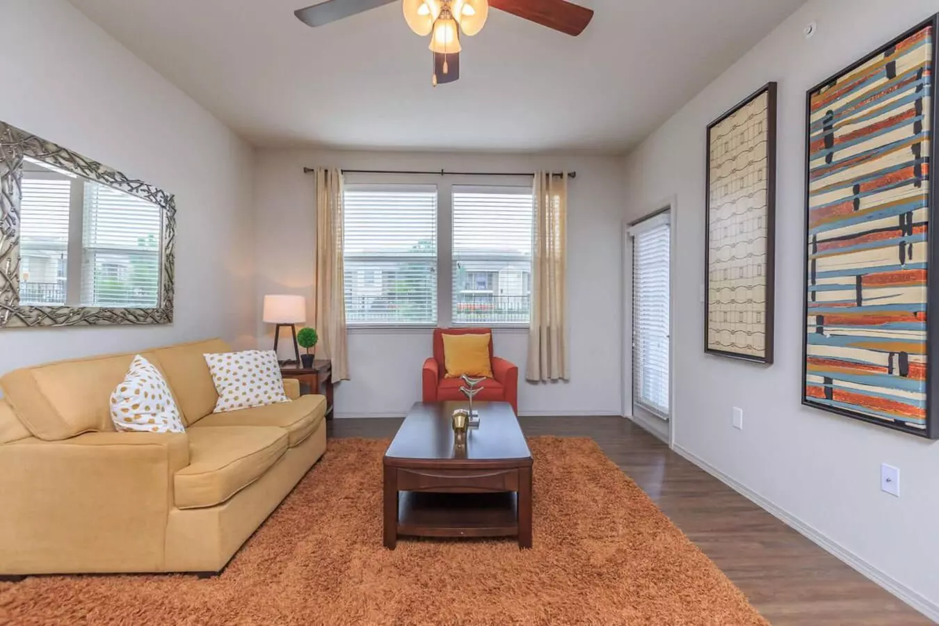 10306 South Wilcrest Drive, Houston, TX 77099 photo 3