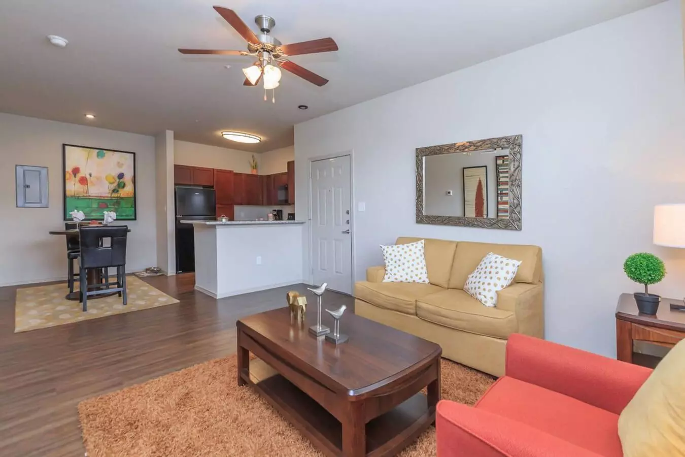 10306 South Wilcrest Drive, Houston, TX 77099 photo 2